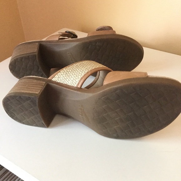 Dansko Sandals Slides - Picture 5 of 5